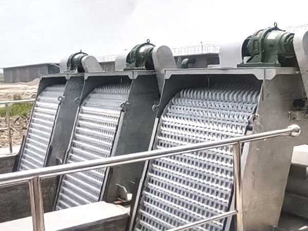 回轉(zhuǎn)式機(jī)械格柵除污機(jī)