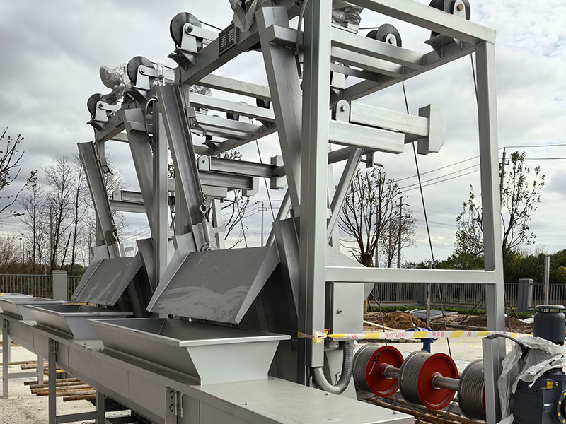 三索式鋼絲繩格柵除污機